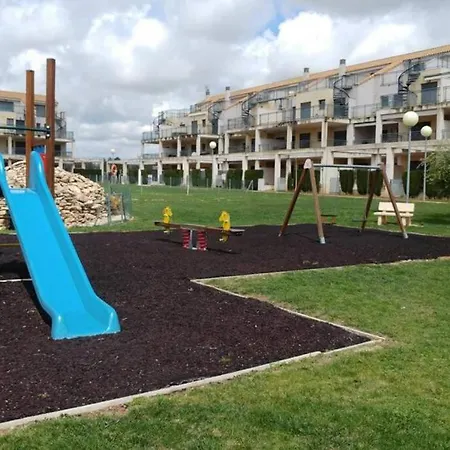 Récent De 80 M² , Piscine, Climatisation, Calme, Idéal Famille *