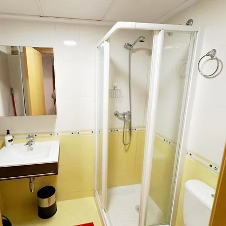 Récent De 80 M² , Piscine, Climatisation, Calme, Idéal Famille