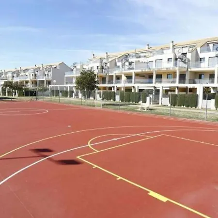 Spacieux Au Coeur De Golf Panoramica Apartment *